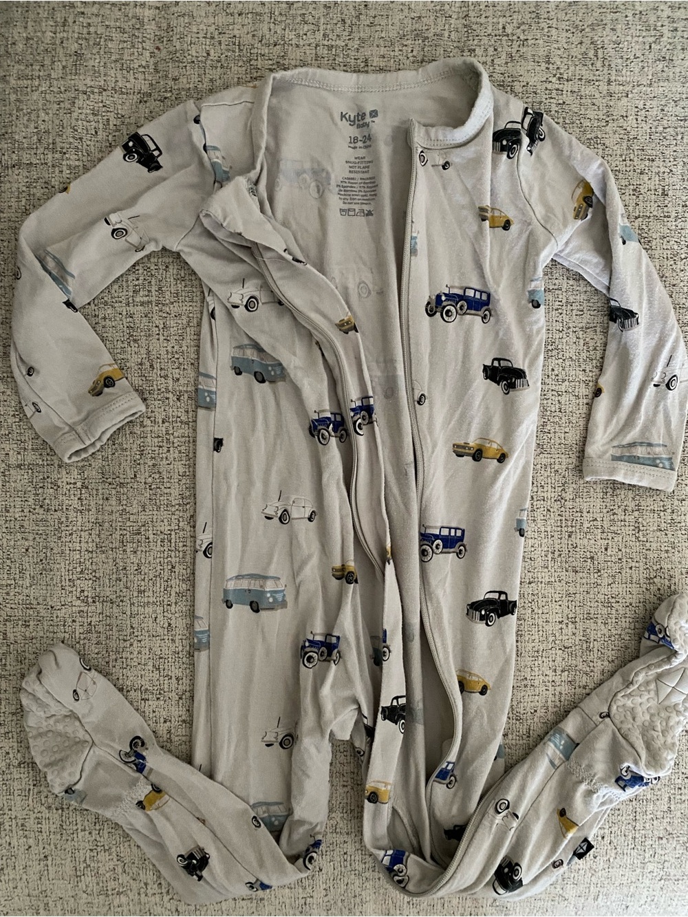 Kyte BABY Light Gray Vintage Car Footed Pajamas with Blue, Black & Yellow Cars